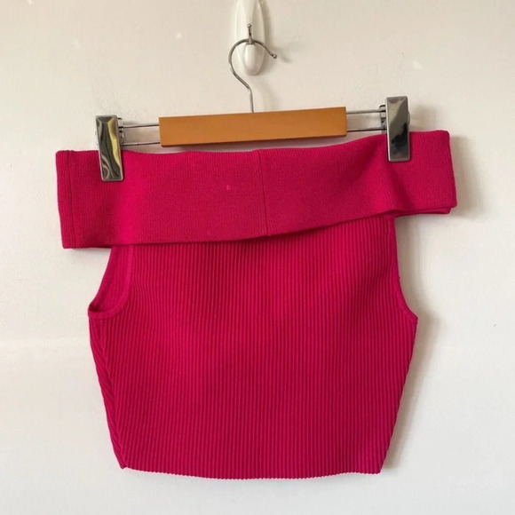 Aritzia Babaton  Sculpt Knit Off Shoulder Top Eros Pink Size Medium NWT - Picture 7 of 10